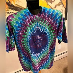 AUTHENTIC RIPPLE JUNCTION- TIE DYE XL T SHIRT VIBRANT SHORT SLEEVE